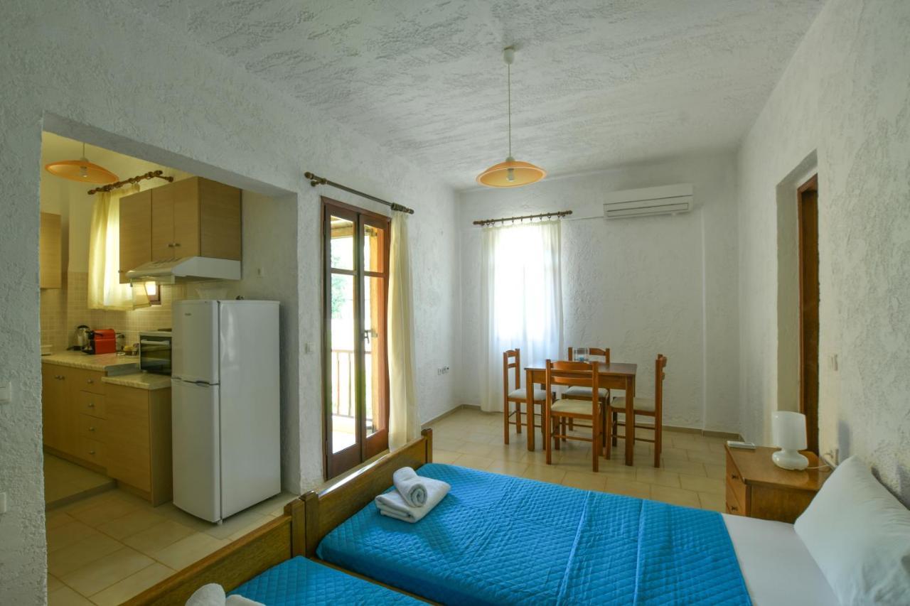 Galini Apartments Achlia Екстериор снимка